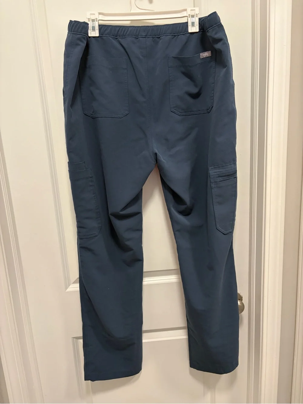 Figs versatile navy